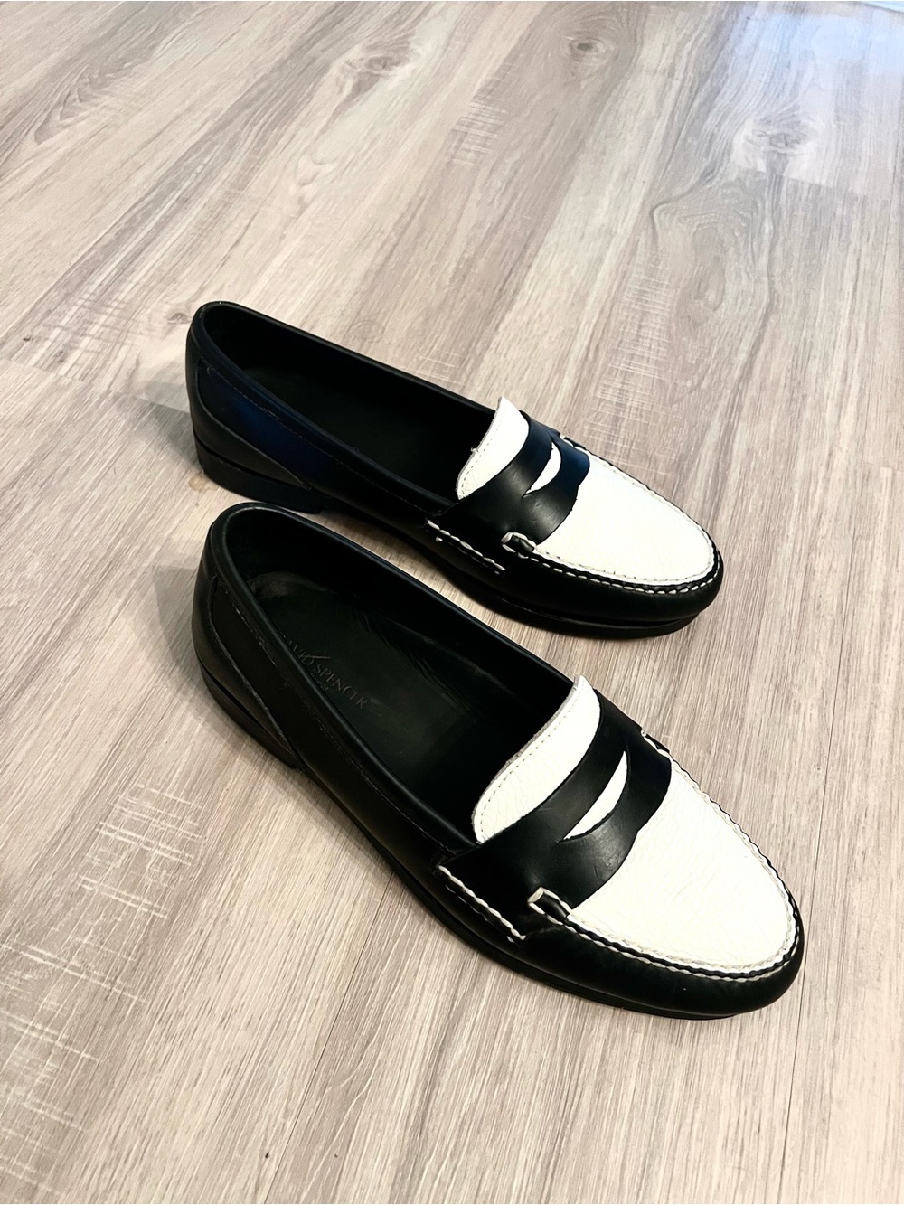 David Spencer Puro Cuero Men’s 11W Black White Two Tone Leather Loafers